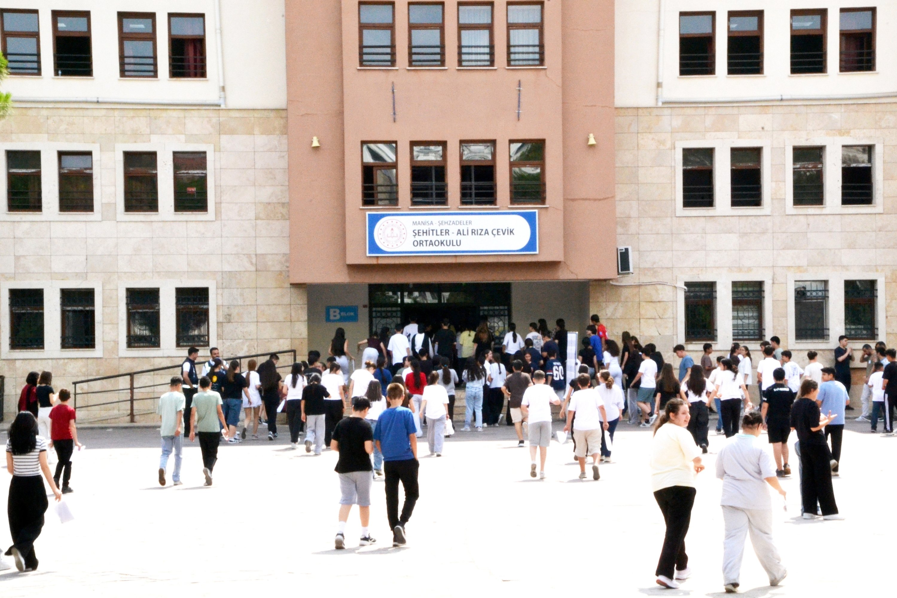 Education Ministry announces Türkiye’s LGS exam results