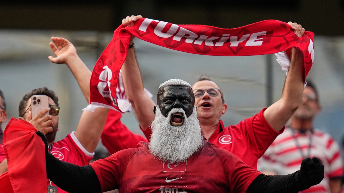 Turkish fans react ahead of the World Cup Group D match against the United States, Inglewood, U.S., June 25, 2026. (AP Photo)