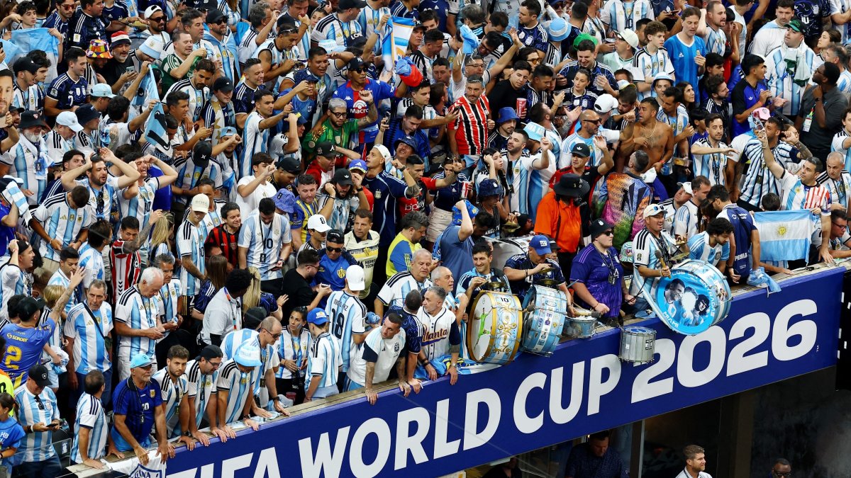 Argentina fans inside the stadium before the 2026 FIFA World Cup Round of 16 match between Argentina and Egypt at Atlanta Stadium, Atlanta, U.S., July 7, 2026. (Reuters Photo)