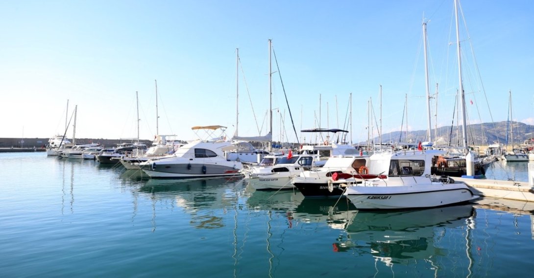 Yachts are seen at a harbor, Alanya, southern Türkiye, Nov. 8, 2025. (AA Photo)