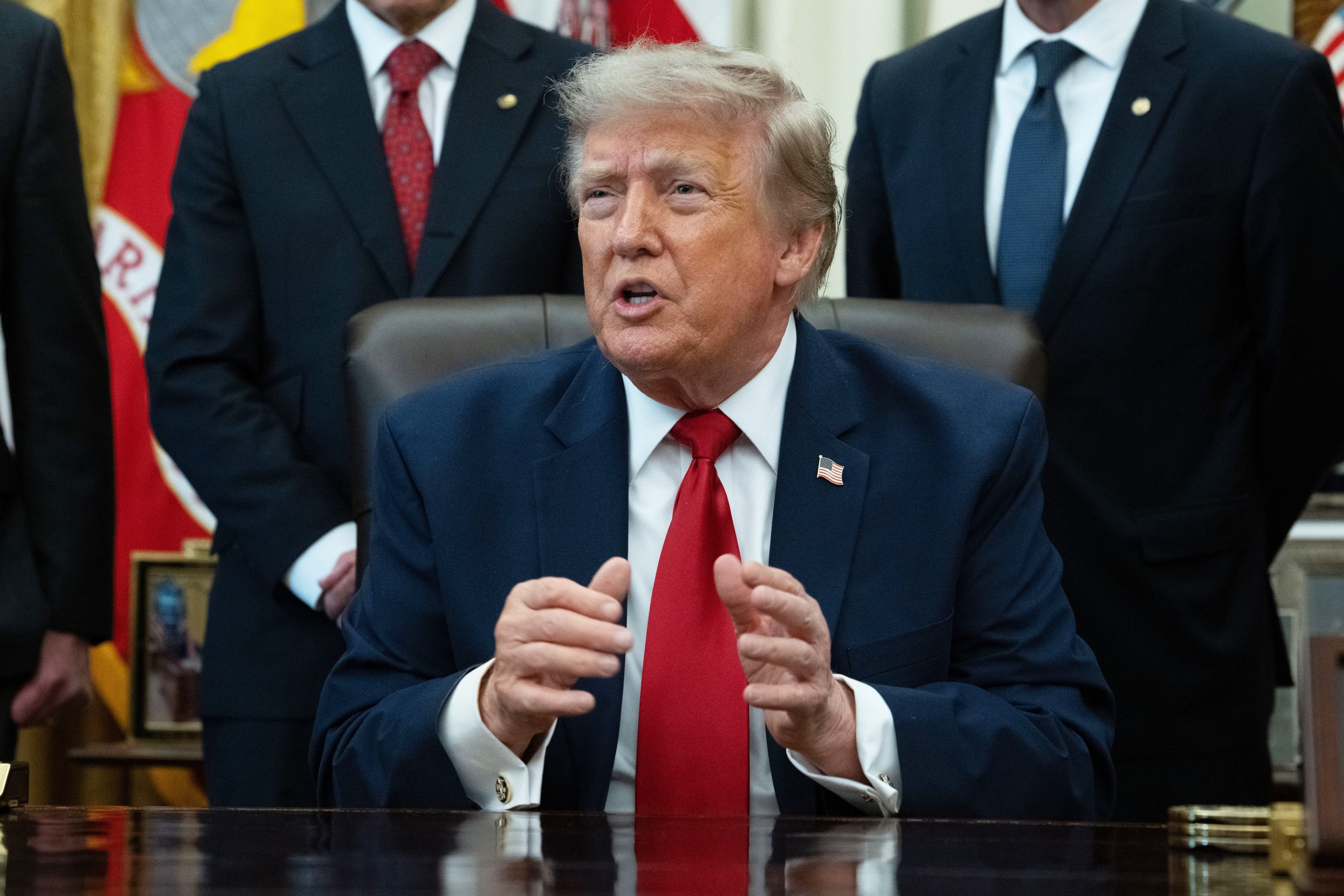Trump formally notifies Congress over resumption of Iran war