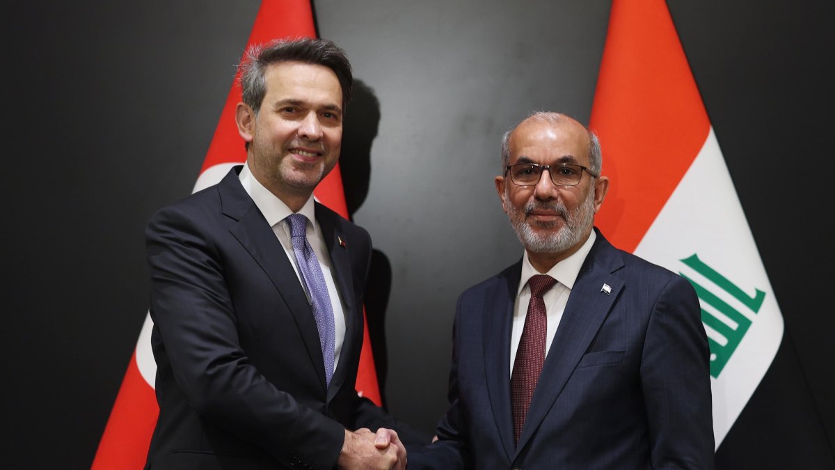 Energy and Natural Resources Minister Alparslan Bayraktar is welcomed by Iraqi Oil Minister ​Basim ⁠Mohammed Khudair, Baghdad, Iraq, July 9, 2026. (AA Photo)