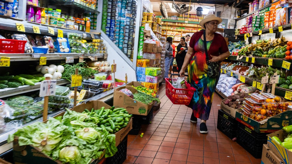 People shop for groceries at a store in Brooklyn in New York City, U.S., July 13, 2026. (AFP Photo)