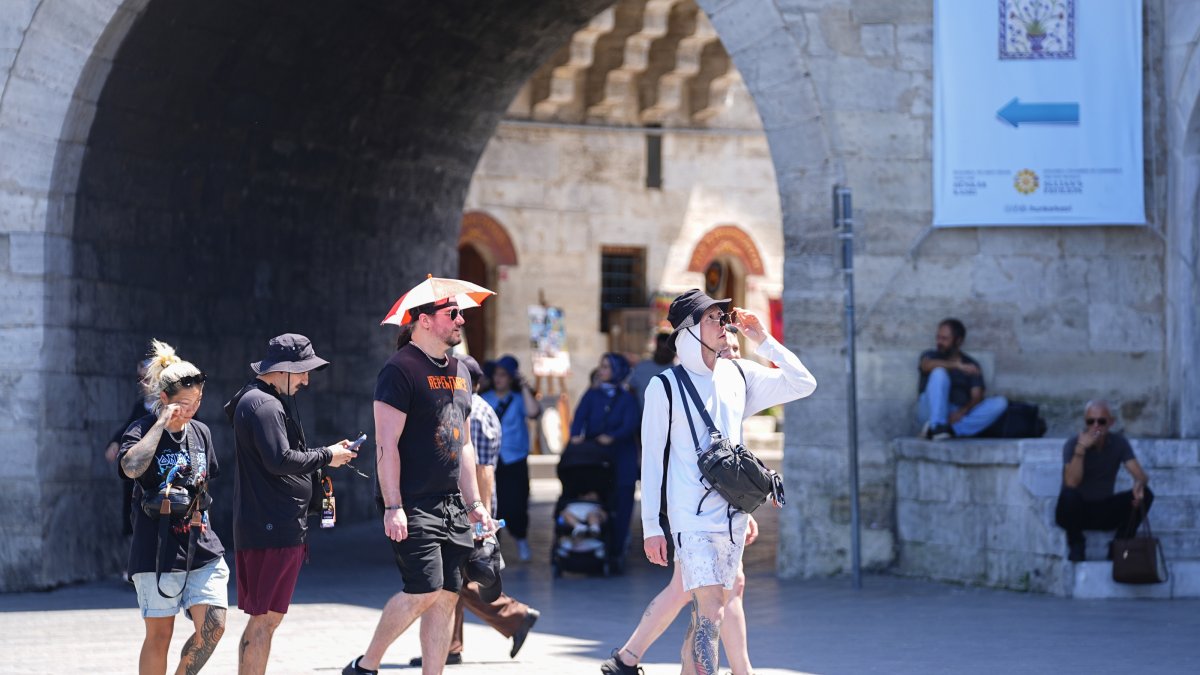 Tourists walk in the historic Eminönü neighborhood, Istanbul, Türkiye, June 29, 2026. (AA Photo)