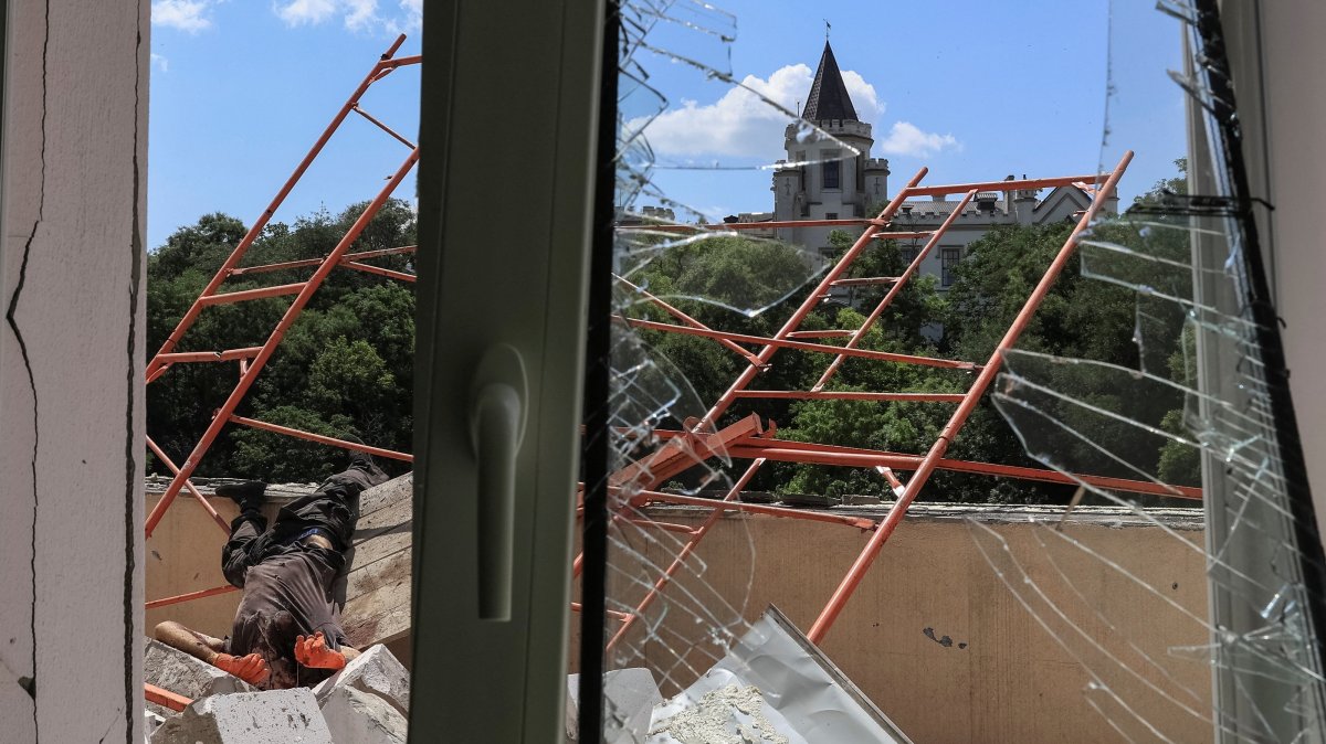 The body of a resident is seen at a site hit by a Russian missile strike in Odesa, Ukraine, July 15, 2026. (Reuters Photo)