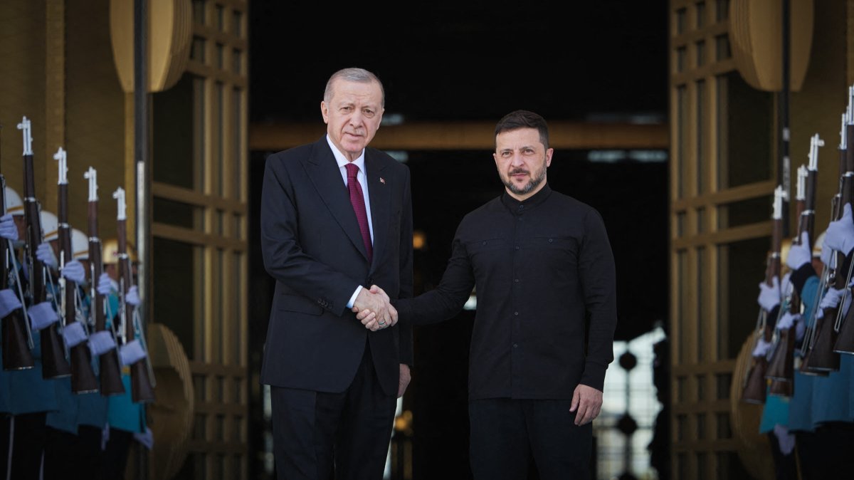 President Recep Tayyip Erdoğan welcomes Ukrainian President Volodymyr Zelenskyy, Ankara, Türkiye, May 15, 2025. (Reuters Photo)