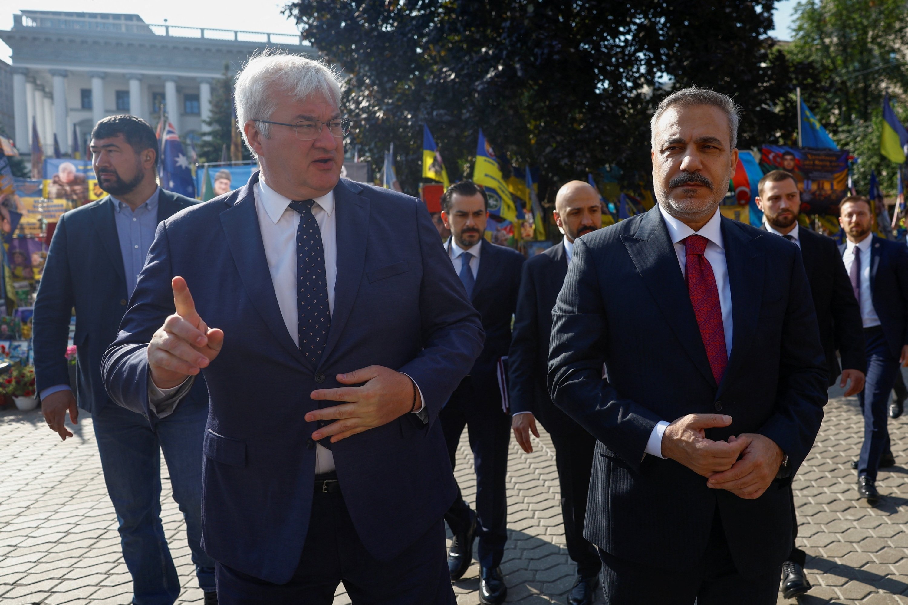 Türkiye concerned over escalating Russia-Ukraine conflict, calls for talks