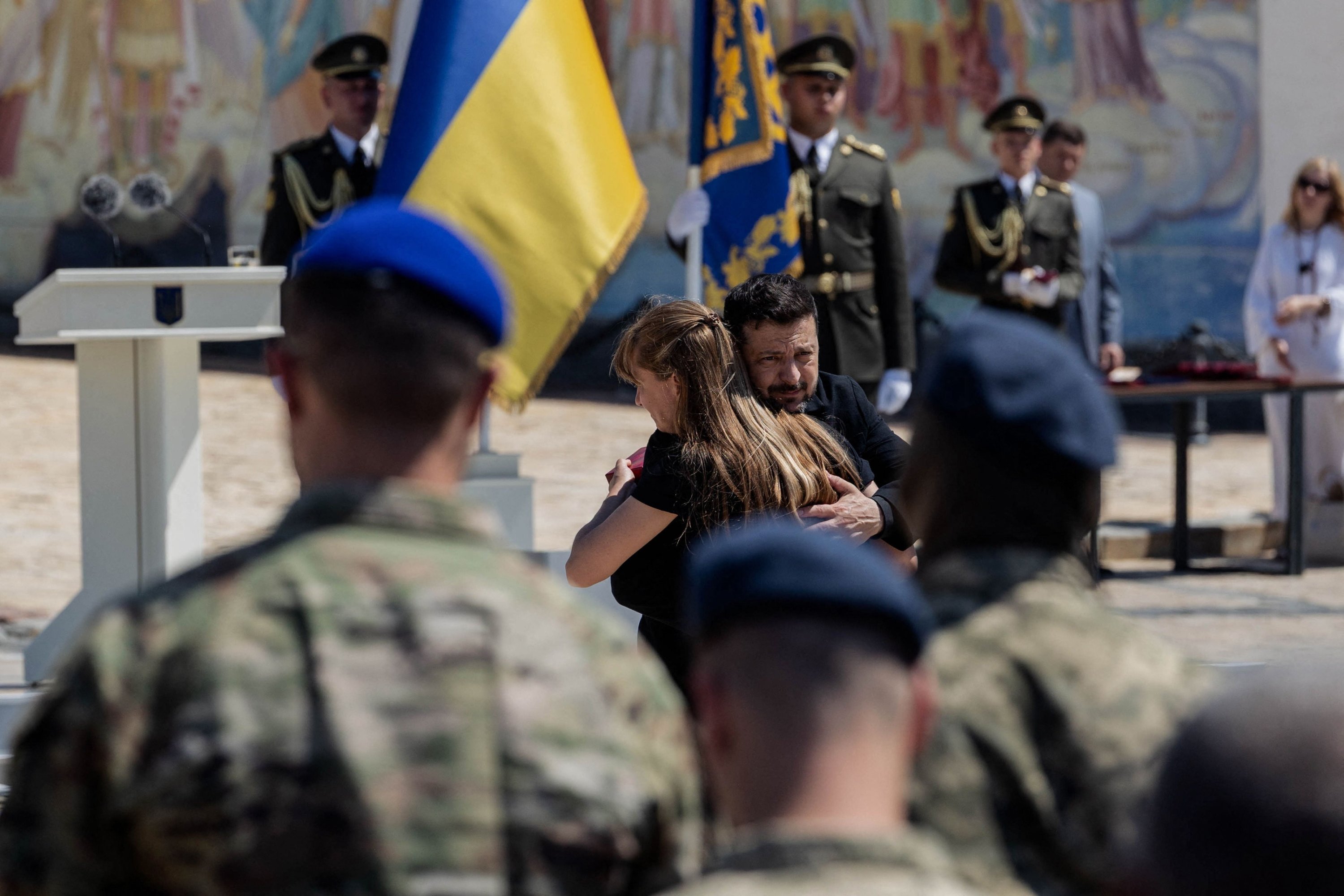 Is Washington changing course on Russia-Ukraine war?