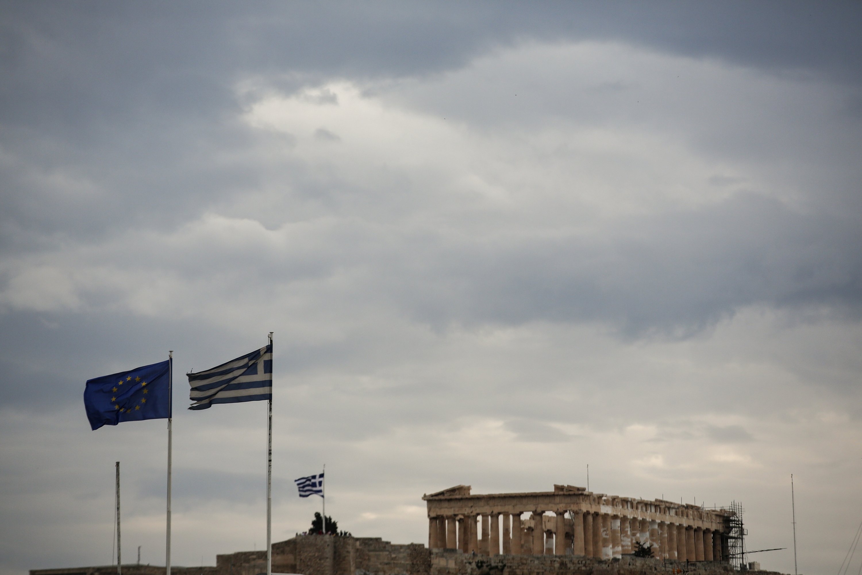 EU prosecutors indict 4 Greek lawmakers in farm aid scandal