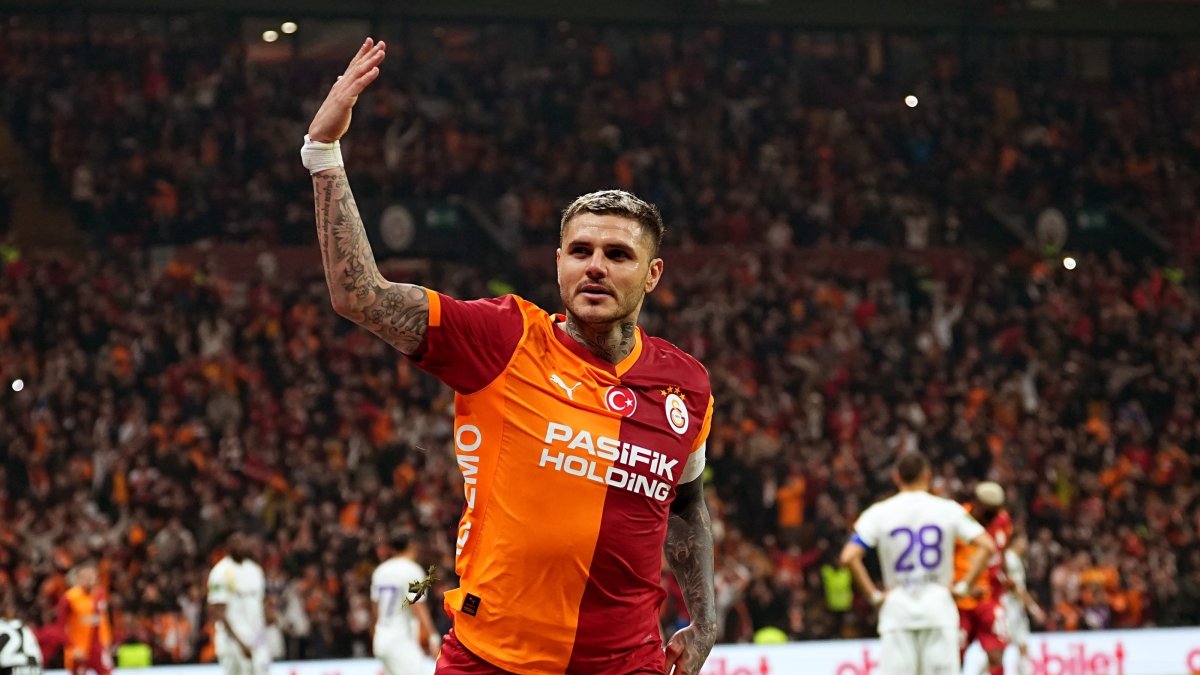 Galatasaray's Mauro Icardi celebrates after scoring during a Süper Lig match against Kasımpaşa at RAMS Park, Istanbul, Türkiye, Sept. 28, 2024. (IHA Photo)