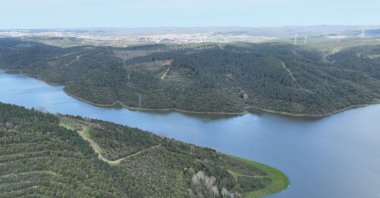 An aerial view of Alibey Dam showing water storage levels within the reservoir's basin, Istanbul, Türkiye, April 11, 2026. (AA Photo)