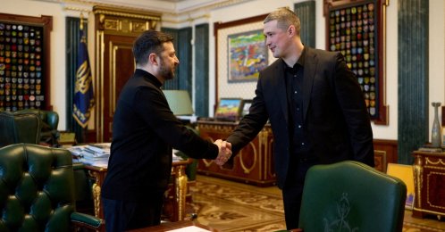 Ukraine's President Volodymyr Zelenskyy and then-newly appointed Defense Minister Mykhailo Fedorov shake hands before their meeting, Kyiv, Ukraine, Jan. 14, 2026. (Reuters Photo)