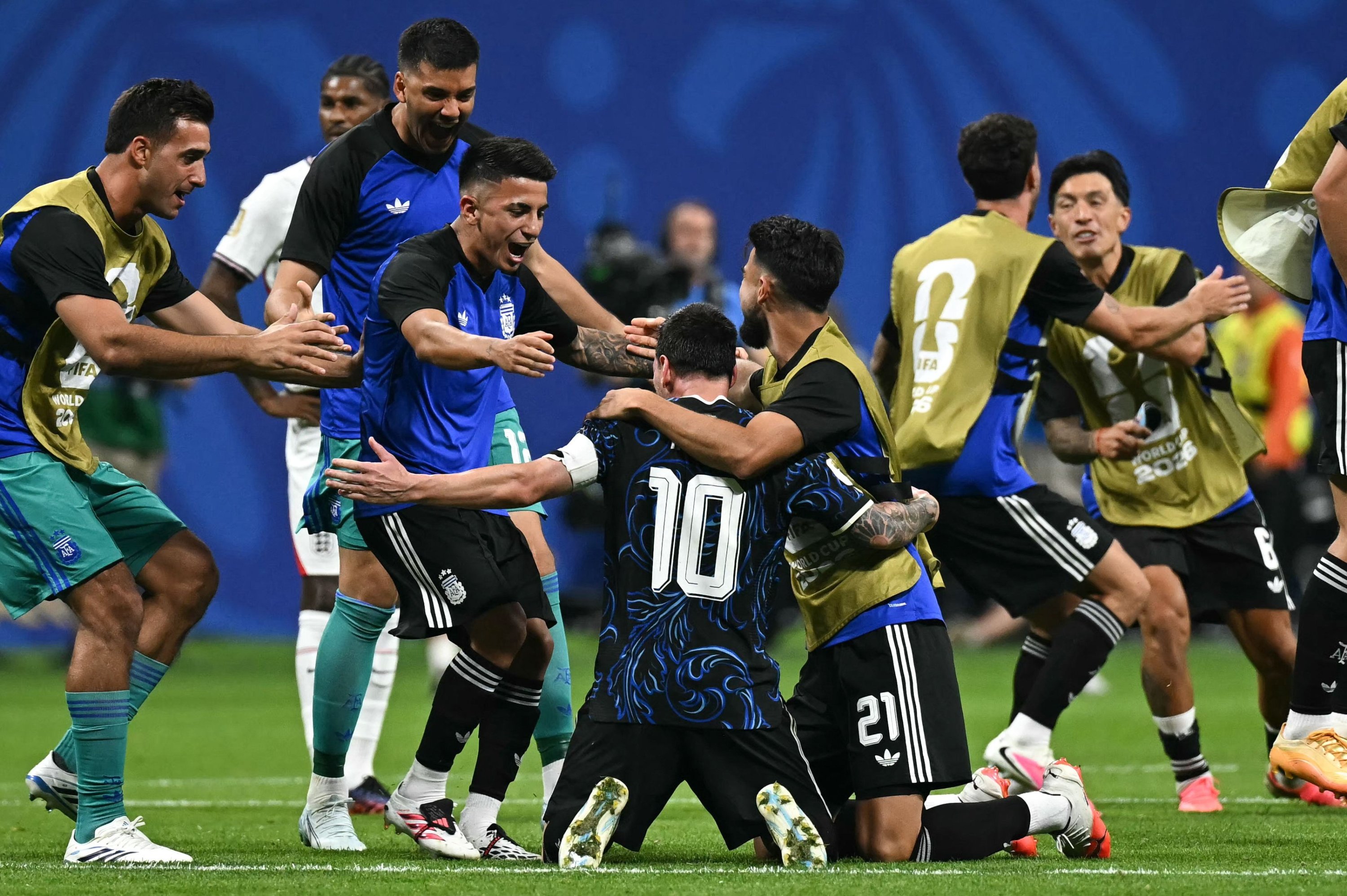 Argentina's Lionel Messi (C) celebrates with teammates after winning the 2026 FIFA World Cup semifinal match against England at the Atlanta Stadium, Atlanta, U.S., July 15, 2026. (AFP Photo)