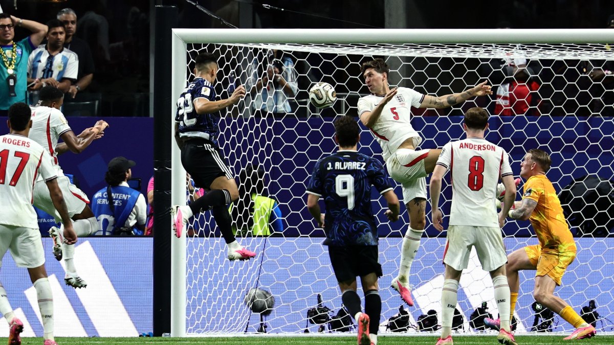 Argentina's Lautaro Martinez scores the 2-1  during the FIFA World Cup 2026 semifinal match against England, Atlanta, U.K., July 15, 2026. (EPA Photo)