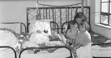 In this archival photo from 1963, Turkish Cypriot children appear in sorrow after the “Bloody Christmas” massacres, during which EOKA militants killed hundreds and displaced thousands in Cyprus. (AA Photo)