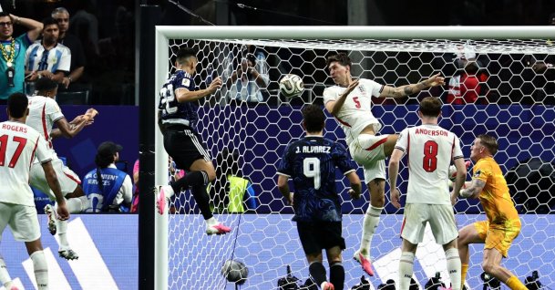 Argentina's Lautaro Martinez scores the 2-1  during the FIFA World Cup 2026 semifinal match against England, Atlanta, U.K., July 15, 2026. (EPA Photo)