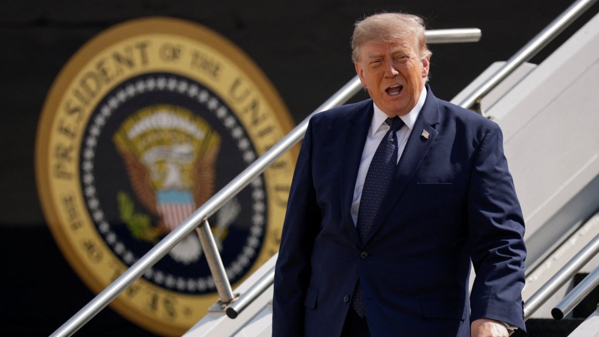 U.S. President Donald Trump speaks as he disembarks the new Qatari-gifted Air Force One, while he arrives at John F. Kennedy International Airport, New York City, U.S., July 17, 2026. (Reuters Photo)