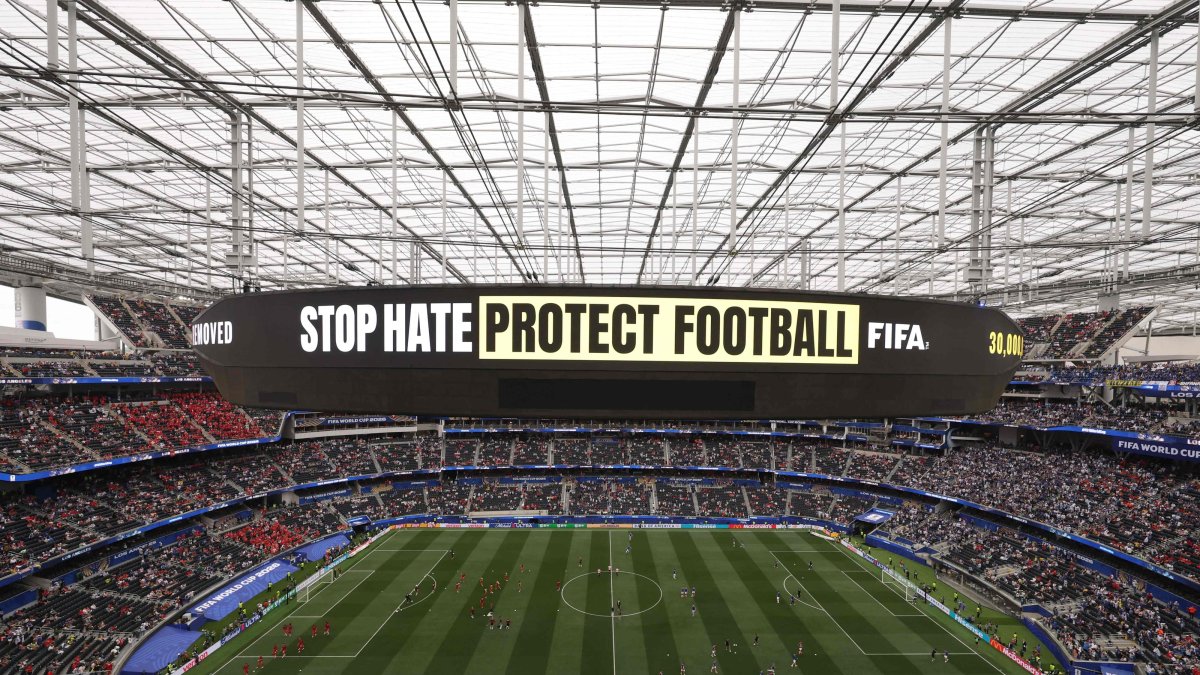 General view inside Los Angeles Stadium as the screen displays "Stop The Hate" messages before the FIFA World Cup 2026 Group B match between Switzerland and Bosnia and Herzegovina, Inglewood, U.S., June 18, 2026. (AFP Photo)