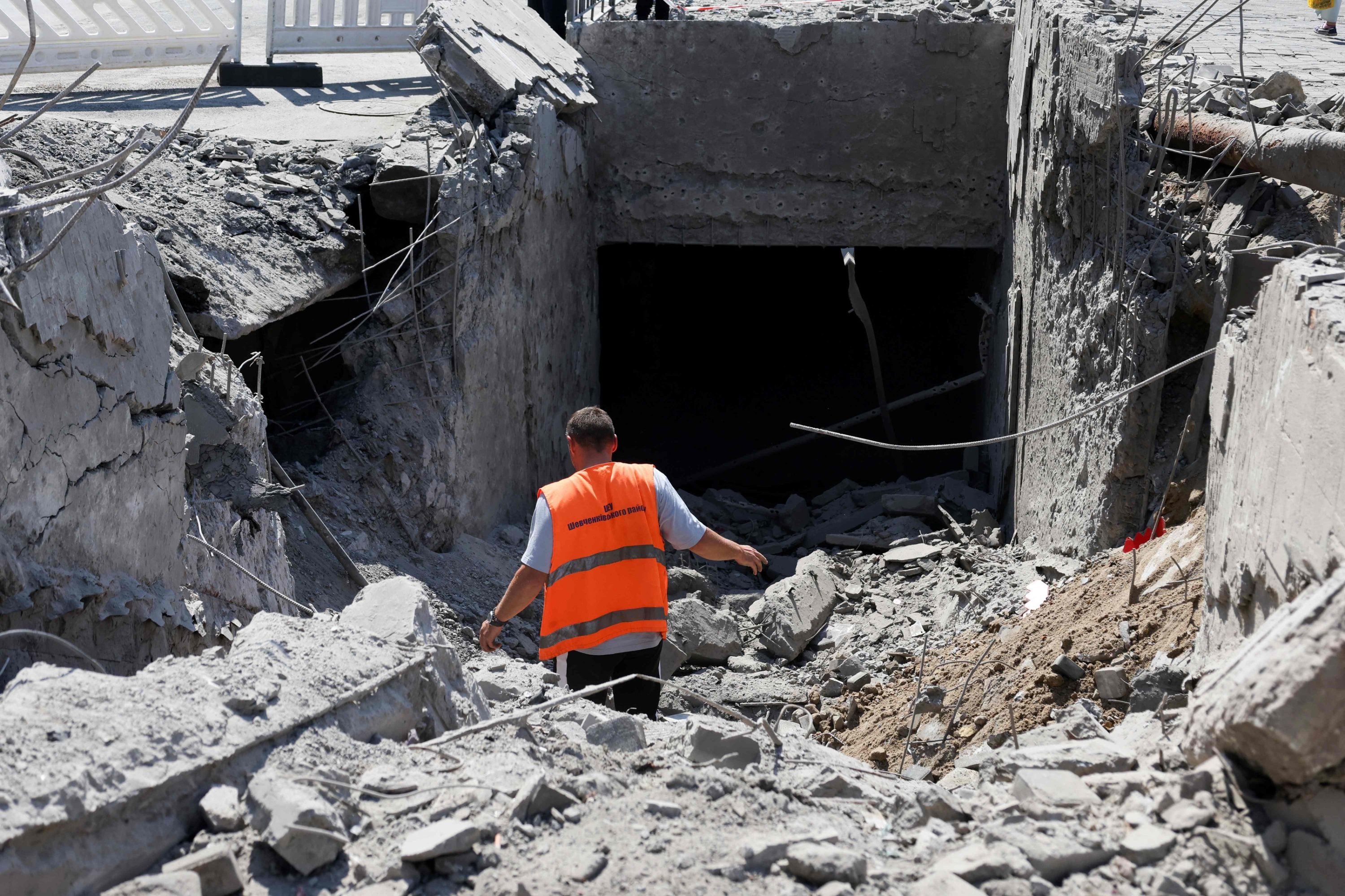 Russian missile, drone attack on Kyiv kills 1, wounds 16