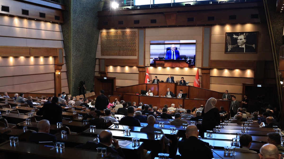A meeting of the Istanbul Metropolitan Municipality's assembly, Istanbul, Türkiye, July 17, 2026. (AA Photo)