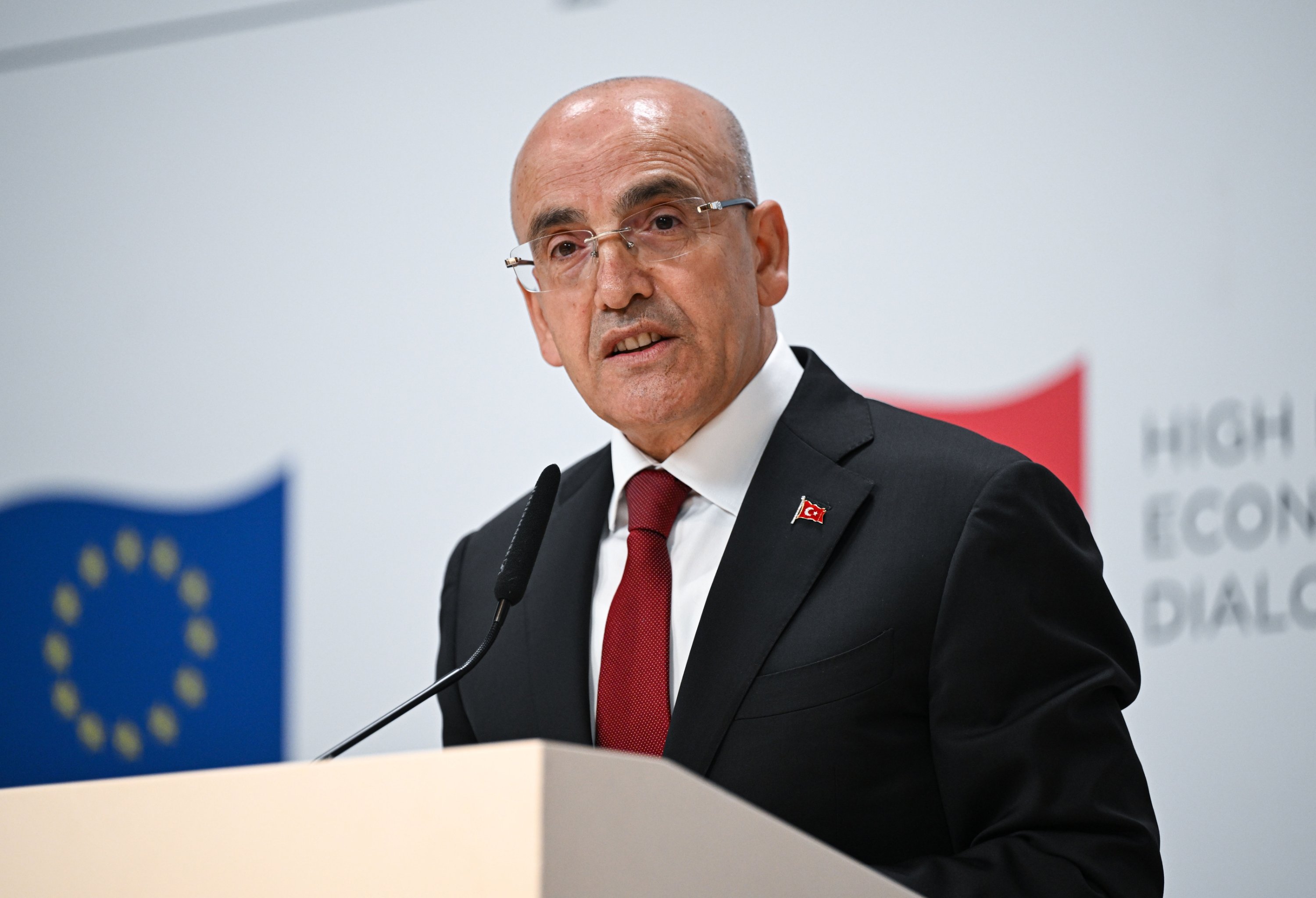 Türkiye's budget deficit seen narrowing to 2.5% of GDP: Şimşek