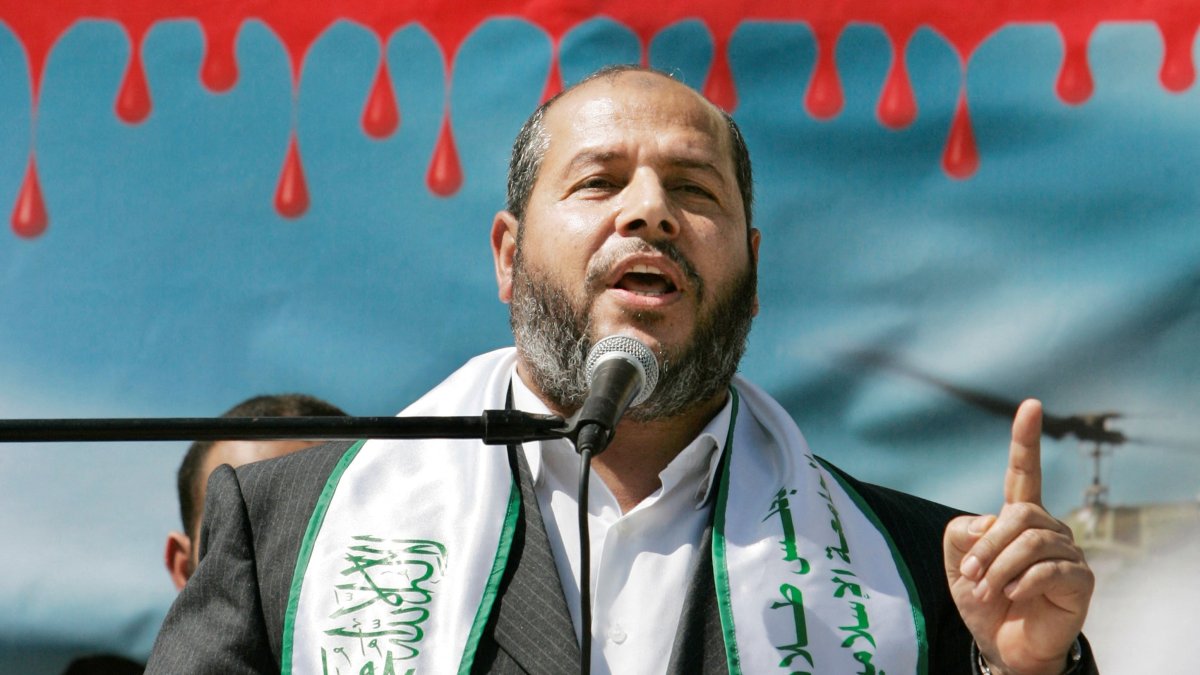 Senior Hamas leader Khalil al-Hayya speaks during an anti-Israel rally organized by the Hamas movement in Gaza, Palestine, March 4, 2008. (Reuters Photo)