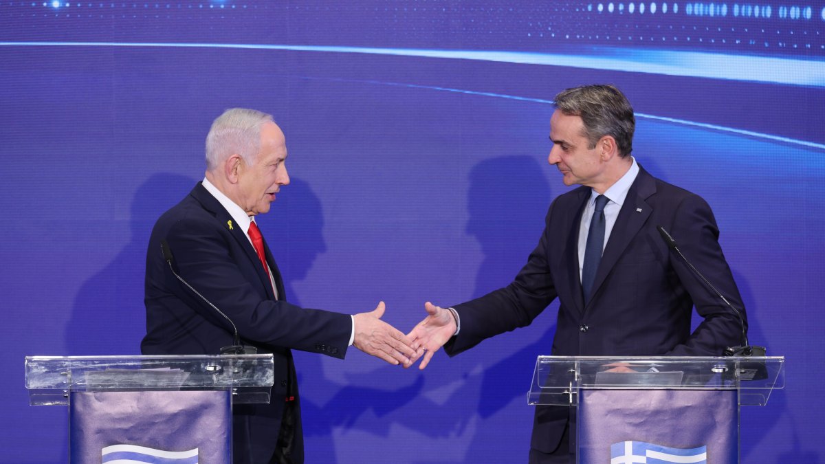 Greek Prime Minister Kyriakos Mitsotakis and Israeli Prime Minister Benjamin Netanyahu shake hands during a joint press conference at the Citadel of David Hotel, west Jerusalem, Israel, Dec. 22, 2025. (AP Photo)