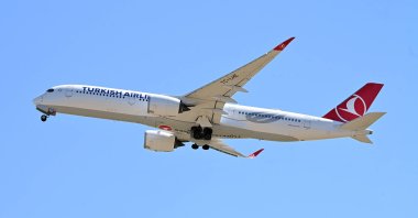 A Turkish Airlines Airbus A359-900 is seen above the Rome Fiumicino Leonardo da Vinci International Airport, Italy, May 1, 2026. (Reuters Photo)
