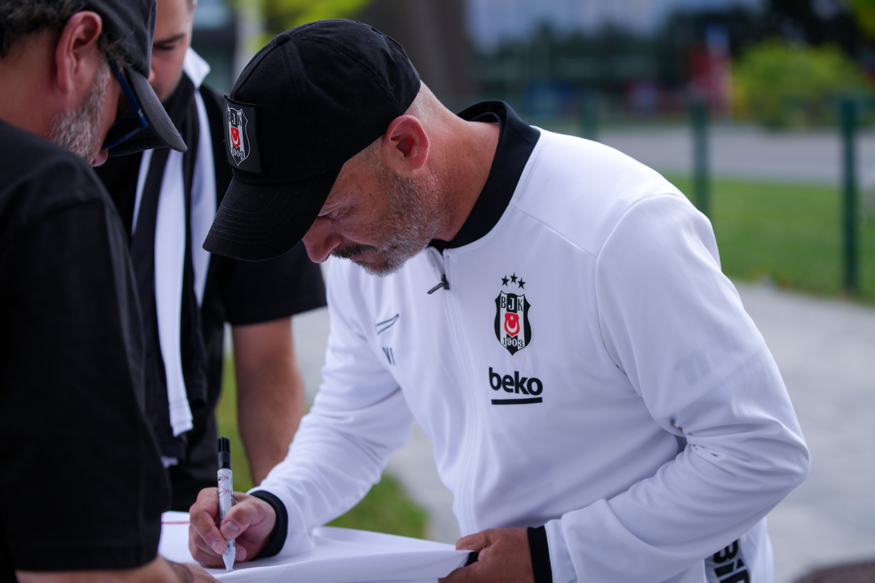 Beşiktaş intensify transfer drive with Salah atop 4-man wishlist