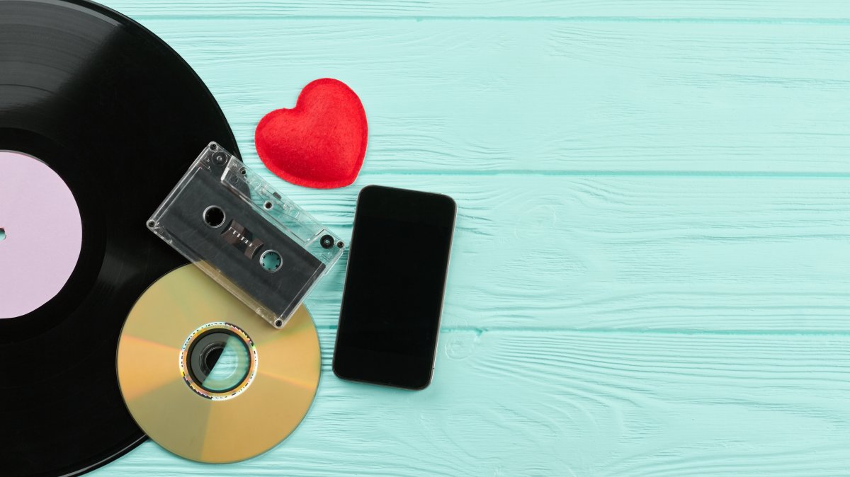 From cassette tapes to digital platforms, Türkiye's musical landscape has transformed alongside changing forms of urban life, identity and social expression. (Shutterstock Photo)