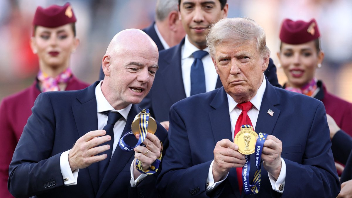 FIFA President Gianni Infantino (L) and U.S. President Donald Trump watch the medal at the award ceremony following the FIFA World Cup 2026 Final match between Spain and Argentina at New York New Jersey Stadium, East Rutherford, U.S., July 19, 2026. (AFP Photo)