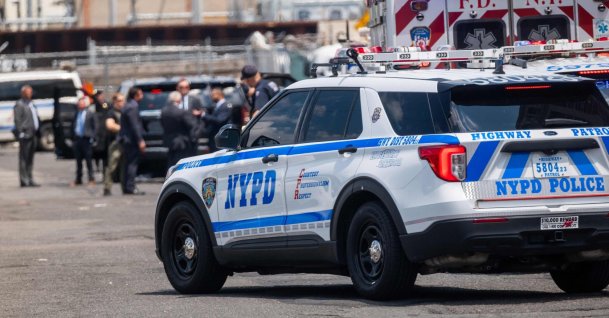 Police and security personnel gather around the convoy carrying ousted Venezuelan President Nicolas Maduro, as it arrives at a Brooklyn Detention Center, where he is being held after a pretrial court appearance on July 22, 2026, in New York City. (AFP Photo)