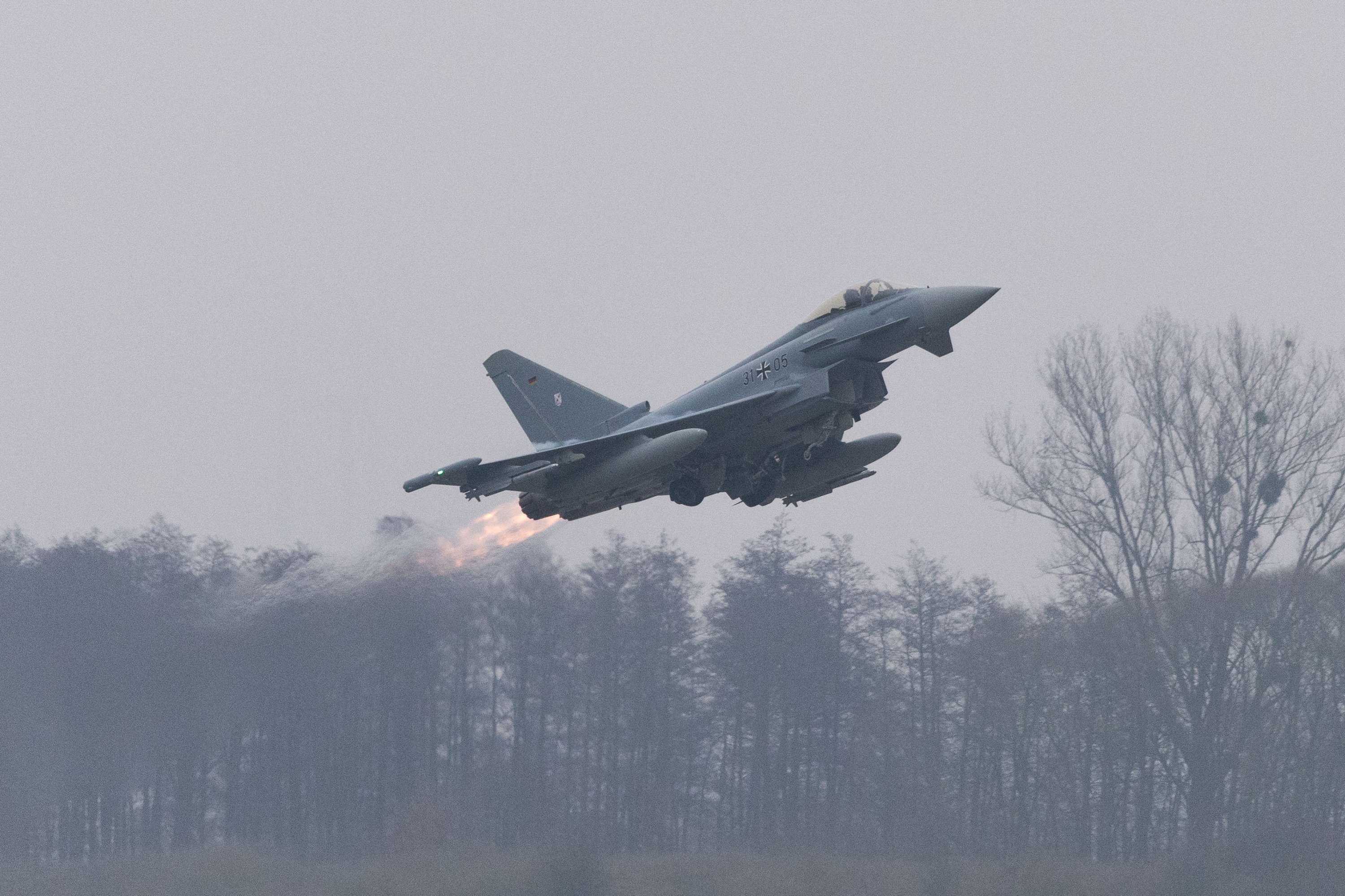 Türkiye to begin Eurofighter pilot training in UK next month