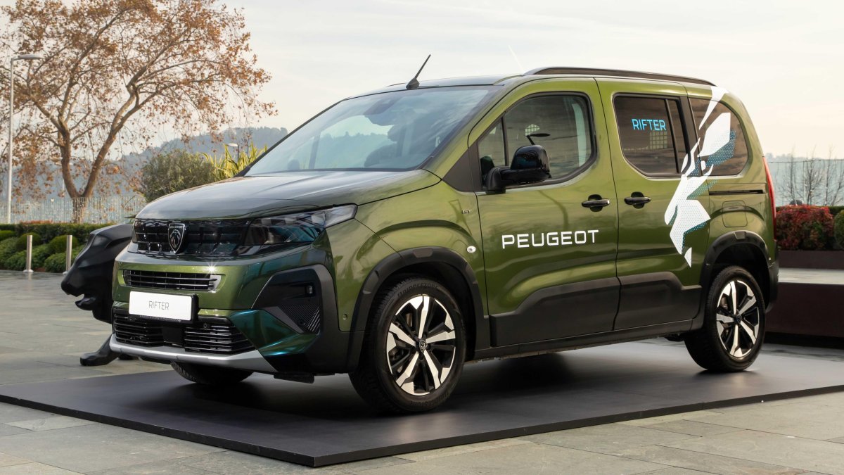Peugeot's light commercial vehicle Rifter is on display at an unspecified location. (Courtesy of Peugeot)