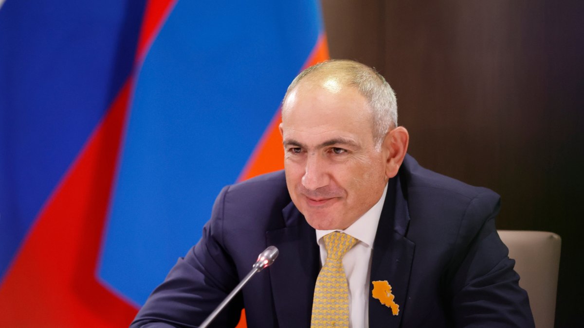 Armenian Prime Minister Nikol Pashinyan speaks during the plenary session "Industrial Manufacturing 360" of the Innoprom International Industrial Trade Fair in Yekaterinburg, Russia, July 6, 2026. (EPA File Photo)