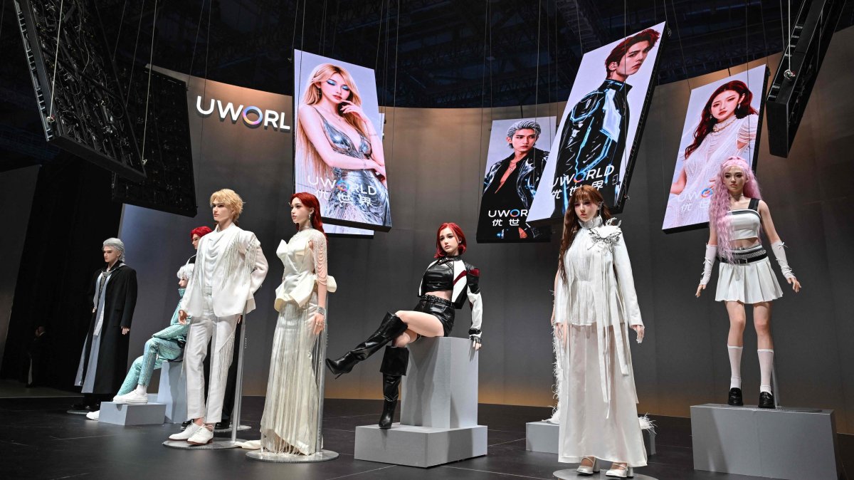 Humanoid robots are displayed during the launch of the U1 humanoid robot produced by UWORLD, a brand under UBTECH Robotics, in Shenzhen, China's Guangdong province, June 30, 2026. (AFP Photo)