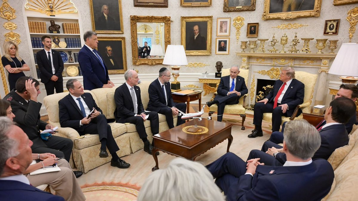 U.S. President Donald Trump meets with Israel's Prime Minister Benjamin Netanyahu in the Oval Office of the White House in Washington D.C., July 28, 2026. (AFP Photo)