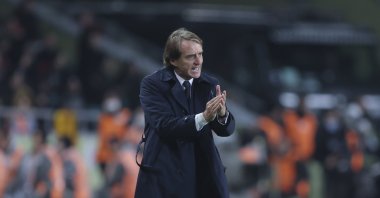 Italy's head coach Roberto Mancini gestures during an international friendly soccer match against Türkiye at the Torku Arena, Konya, Türkiye, March 29, 2022. (AP Photo)