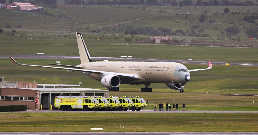 A Qantas A350-1000ULR arrives at Tullamarine Airport, Melbourne, Australia, July 24, 2026. (AFP Photo)