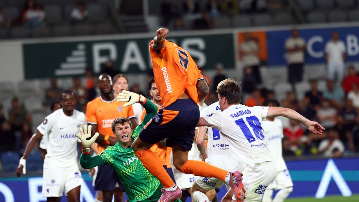 Istanbul Başakşehir's Davie Selke (C) in action during the UEFA Conference League second qualifying round first leg match against Inter Turku at Başakşehir Fatih Terim Stadium, Istanbul, Türkiye, July 22, 2026. (IHA Photo)