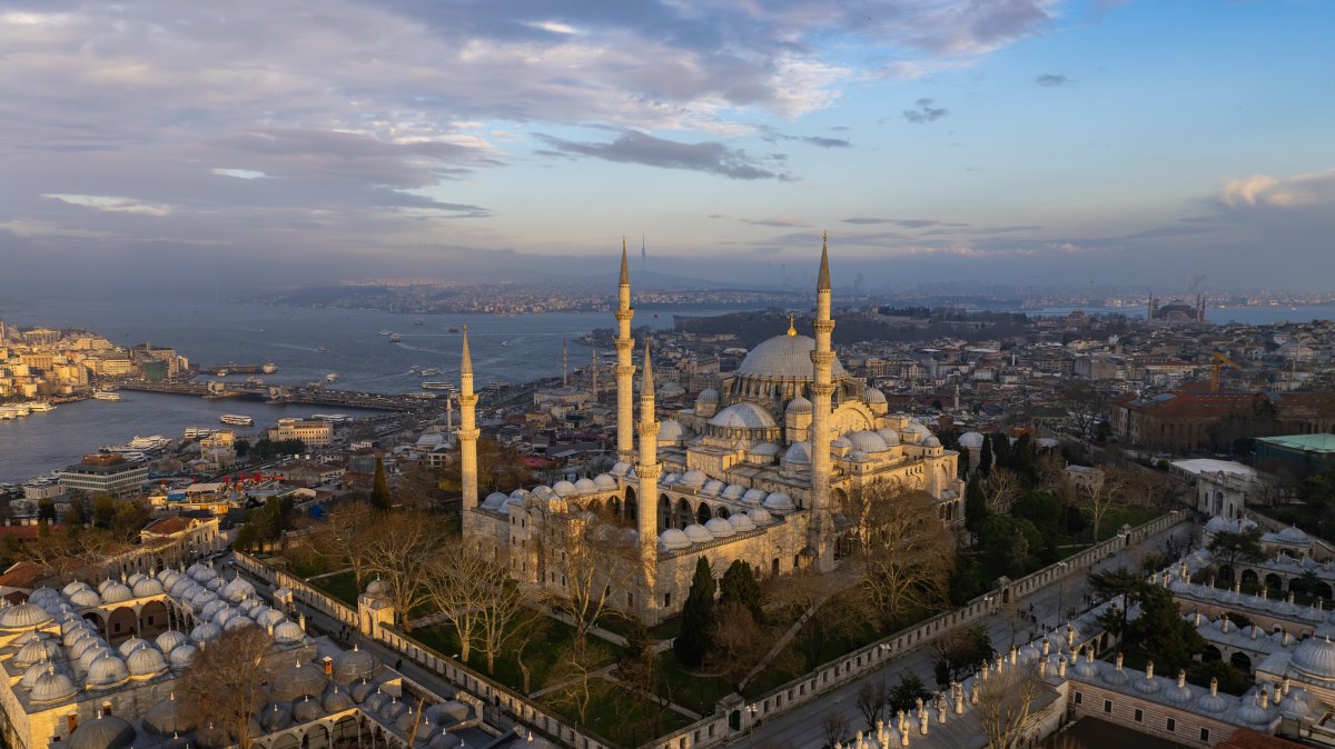 An aerial view shows the historic Süleymaniye Mosque in Istanbul, Türkiye, Feb. 10, 2026. (Shutterstock Photo) 