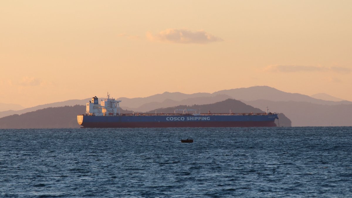 A file image from March 2, 2024, shows the Chinese-flagged VLCC supertanker Cosnew Lake, which exited the Red Sea via the Bab el-Mandeb Strait on July 23, 2026. (Reuters File Photo)