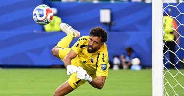 Cape Verde's Vozinha eyes the ball as he dives during the 2026 World Cup round of 32 football match between Argentina and Cape Verde at the Miami Stadium, Miami Gardens, U.S., July 3, 2026. (AFP Photo)