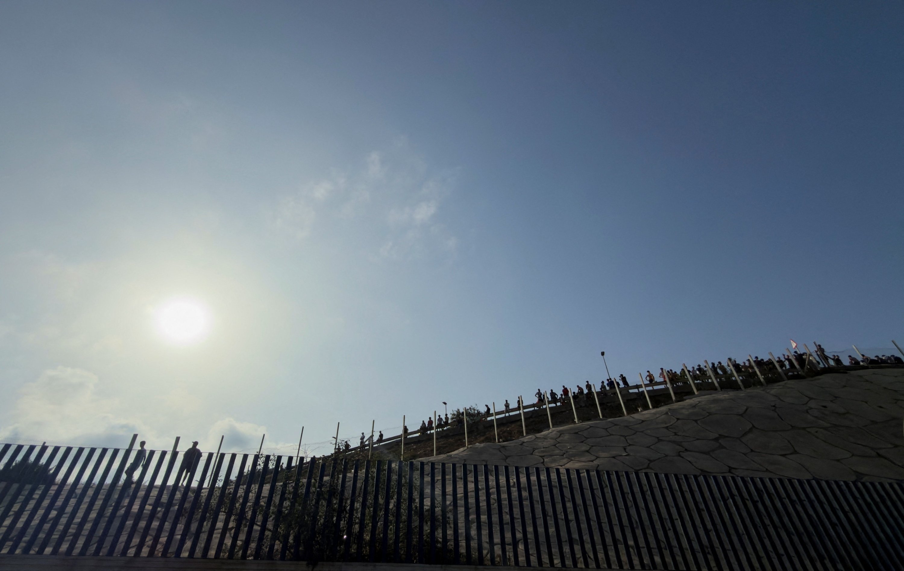 Italy calls for Spain to be suspended from Schengen zone