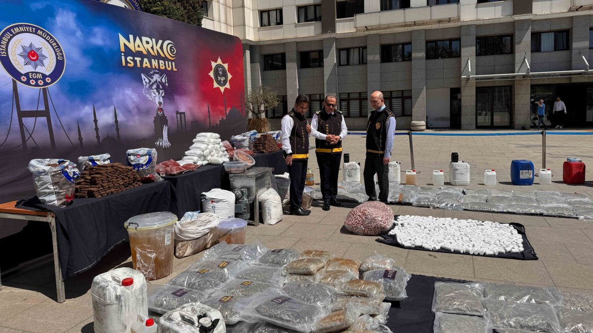  Anti-Narcotic Crimes Department teams showcase seized drugs during the nationwide operations, Istanbul, Türkiye, July 29, 2026. (AA Photo)