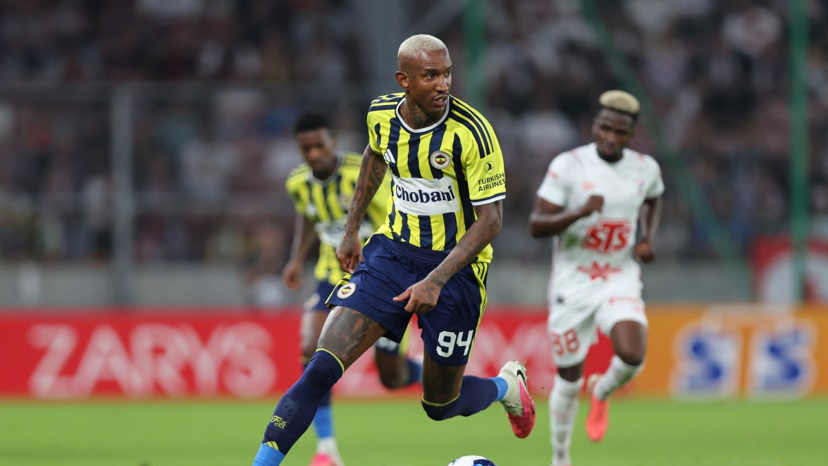Fenerbahçe's Talisca in action during the UEFA Champions League second round qualifiers match against Gornik Zabrze at Arena Zabrze, Zabrze, Poland, July 29, 2026. (AA Photo)