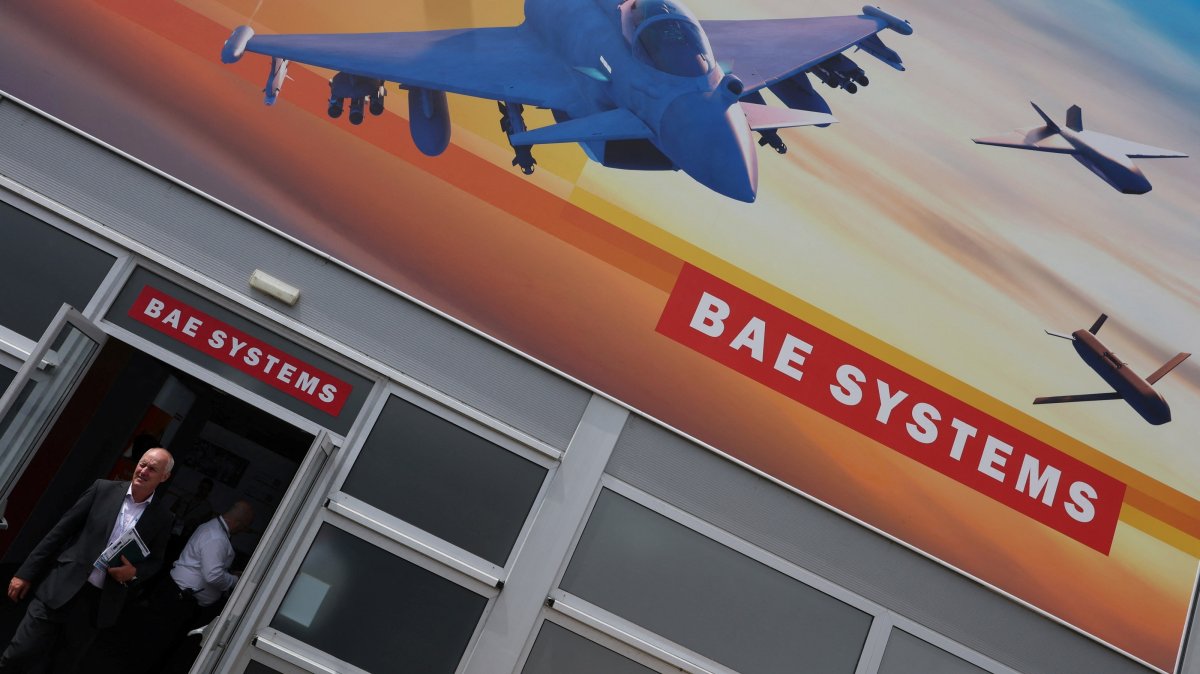 An attendee visits the BAE Systems pavilion at the Farnborough International Airshow, in Farnborough, U.K., July 23, 2026. (Reuters Photo)