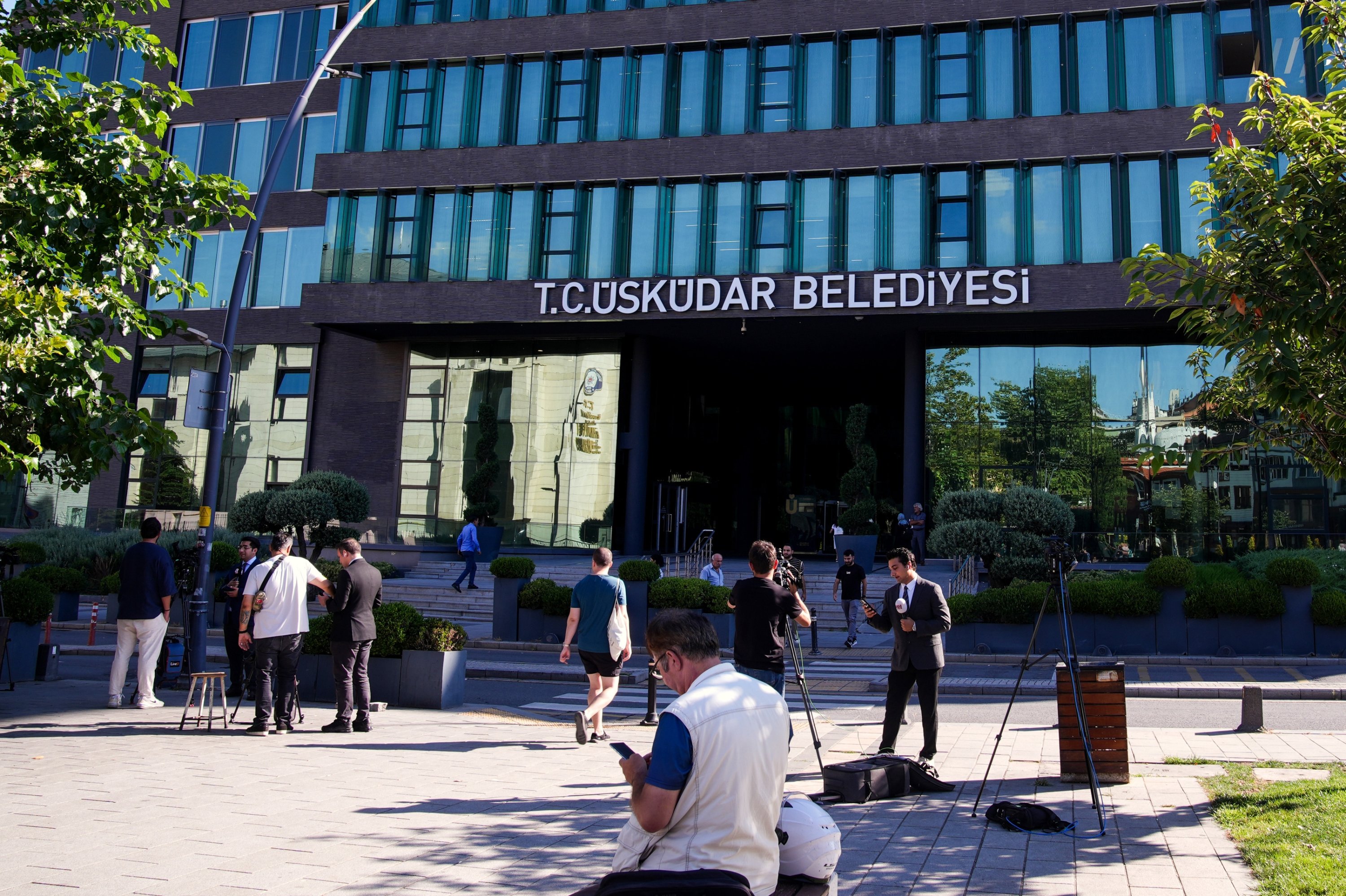 Corruption probes into CHP-run municipalities continue to widen