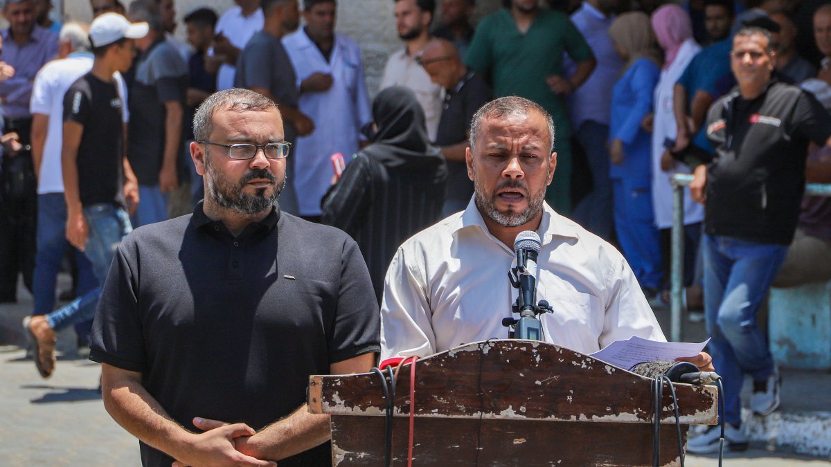 Ismail al-Thawabta (R), head of Hamas' government media office, addresses a press conference at the Al-Aqsa Hospital in Deir al-Balah, Gaza Strip, Palestine, July 6, 2026. (EPA Photo)