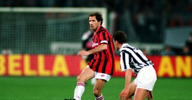 AC Milan's Franco Baresi in action during the Italian Cup semifinal second leg match against Juventus at Stadio Delle Alpi, Turin, Italy, April 14, 1992. (Reuters Photo)
